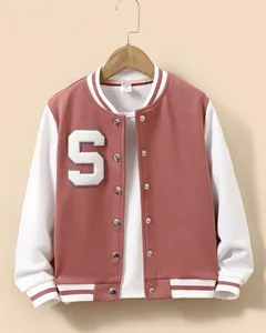 Abrigo deportivo de manga larga con logotipo personalizado unisex, chaqueta de béisbol de equipo de lana de invierno con botones de retazos a la moda para hombres y mujeres - Product Image 4