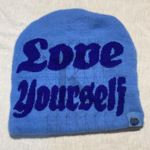 Bonnet en laine tricoté de haute qualité avec logo personnalisé acrylique Mohair Satin Jacquard pour scènes de plage Vente à chaud - Product Image 3