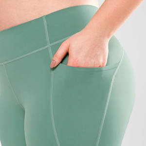 Leggings de gymnastique personnalisés à taille haute pour femmes avec conception OEM respirante pour les sports de marque Promotions au détail Techniques de strass - Product Image 1