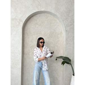 Blusas y Camisas de Voile Bordadas para Mujer, Producto al por Mayor - Product Image 4