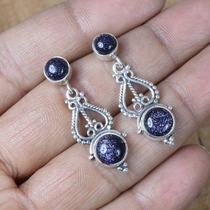 925 Sterling Silver Gemstone Blue Color Sunstone Fashion Boucles d'oreilles Juin Birthstone Stud Boucles d'oreilles Bijoux faits à la main Cadeau pour elle - Product Image 5