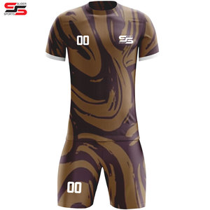 Vente en gros de maillots de football en polyester 100% sublimés, ensembles personnalisés unisexes, uniformes de football respirants, ensemble de vêtements de football courts avec logo - Product Image 3