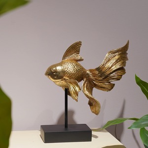 Décoration de table de poisson d'or de luxe Accent pièce maîtresse décorative élégante pour l'intérieur de la maison bureau événement cadeau affichage Sculpture - Product Image 1