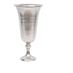 Jarrones de Flores de Aluminio Fundido de Aspecto Real para Decoración del Hogar y Mesa, Acabado Brillante - Product Image 2