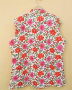 Chaqueta India hecha a mano para mujer, chaleco sin mangas de estilo bohemio con algodón acolchado y estampado floral, chaqueta de chaleco floral con estampado de bloques - Product Image 6