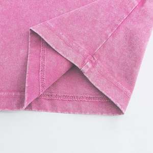 เสื้อยืดคอกลมแขนสั้นสีดำล้วนสำหรับผู้ชายเสื้อยืดทรงหลวมลำลองสีพื้น - Product Image 2