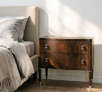 Table de chevet |   Table d'appoint élégante en mérinos Shadow pour une décoration intérieure de luxe