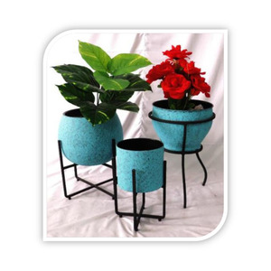 ชุดกระถางขนาดเล็ก3ชิ้นทำจากเหล็กเคลือบผงสำเร็จรูปสำหรับสวนกลางแจ้งในร่ม - Product Image 5