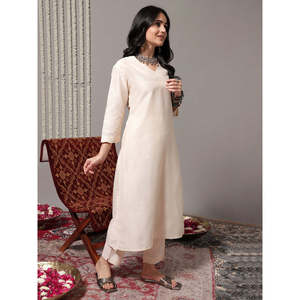 ชุดคุร์ตะทรงตรงคอวีผ้าเครปสำหรับผู้หญิง พร้อมกางเกงและผ้าคลุมไหล่ - Product Image 5