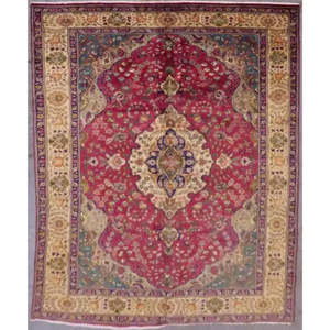 Una de las pocas alfombras persas de Tabriz de 10'0 x 6'6. - Product Image 1