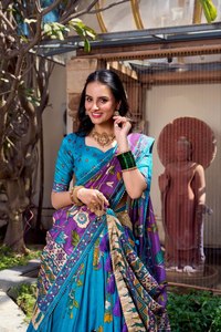 Último Diseño de Lehenga Choli de Seda Tasar con Estampado Kalamkari y Trabajo de Lámina, Compra en Línea en India, Exportador de Moda Femenina - Product Image 6