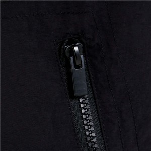 Veste technique haute performance pour homme avec tissu imperméable et respirant pour les aventures en plein air - Product Image 5