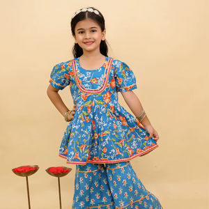 Belle collection d'été Kurta florale cousue pour filles avec du coton doux Sharara - Product Image 1