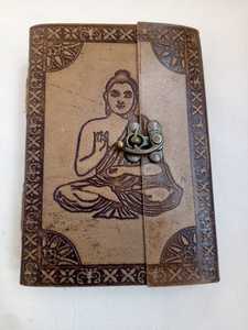 Diarios de piel con relieve de tortuga hechos con páginas de papel hechas a mano de algodón ideales para reventa por librerías - Product Image 2