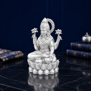 Ídolo de Lakshmi Chapado en Plata 999 de Jaipur Metals |   100% Latón |   8 x 6.5 x 11 cm |   268 g |   Templo y Regalos para el Hogar - Product Image 3