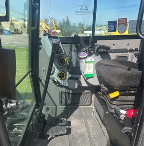 Mini-excavatrice JCB durable de 12 tonnes avec godet de 1,43 m, moteur haute puissance, pompe, boîte de vitesses, haute efficacité, livraison rapide, garantie de 3 ans - Product Image 6