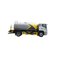 Produit standardisé pour ligne de montage/Moteur de camion citerne à eau KLF 15 m³/ Pompe à eau haute puissance personnalisée/Stockage d'eau à 2-3 compartiments