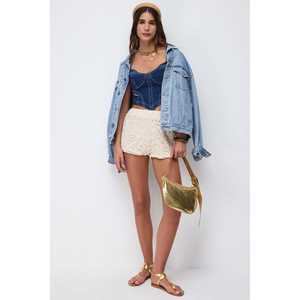 Mini Shorts Casuales de Punto con Encaje, 100% Poliéster - Product Image 3