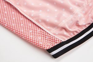 Maillot de cyclisme pour femmes à impression par sublimation personnalisée Maillot à manches courtes pour vélo de route ou vtt Tissu léger à séchage rapide avec un design élégant - Product Image 6