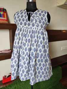 Nuevo Vestido Mini de Mujer 2026, de Algodón, con Estampado Floral Azul, Sin Mangas, Transpirable, con Cuello en V - Product Image 3