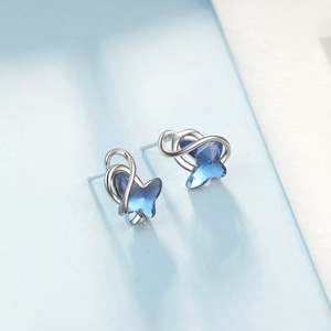 Orecchini a Farfalla Blu con Cristalli Swarovski in Argento Sterling - Product Image 3