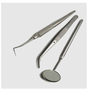 Kit d'outils dentaires en acier inoxydable 5 pièces avec poignée ergonomique, grattoir à tartre, détartreur, miroir buccal, manuel, certifié CE classe I - Product Image 5