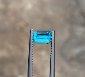 100% ธรรมชาตินีออนสีฟ้า Apatite พลอยหลวมเกรดแฟนซีเหลี่ยมเพชรพลอยตัดเหมาะสําหรับเครื่องประดับทําใช้ OEM จํานวนมาก - Product Image 5