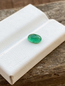 Piedra de cabujón de forma ovalada de Esmeralda zambiana Natural de 7x5 MM con piedras preciosas sueltas de buena calidad de Color para hacer joyas de 0,95 quilates - Product Image 4