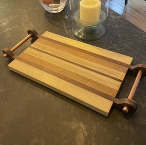 ถาดเสิร์ฟไม้ทรงกลมแบบมินิมอล ทำด้วยมือ ทำจากไม้กระถินเทศ ปรับแต่งได้ สไตล์คลาสสิก สำหรับใช้ในครัว บ้าน โรงแรม งานเลี้ยง อาหาร - Product Image 4