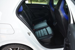 OFERTA ESPECIAL 2024 VOLKSWAGEN GOLF R 4MOTION INTERIOR DE CUERO - Product Image 3