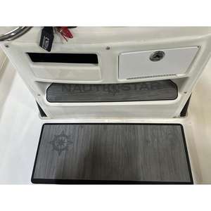 NauticStar 242L 2024 Consola Central Offshore: Nuevas Piezas y Accesorios - Product Image 4