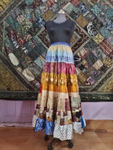 Sari en soie fait à la main indien Vintage bohème imprimé Patchwork femmes couches jupes - Product Image 3