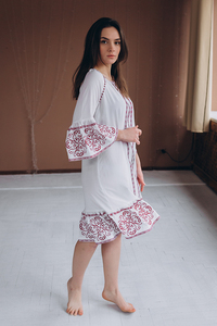 Robe pour femmes, ethnique, tissée, écologique, décontractée, en coton blanc, broderie personnalisée, bouton, manches trois quarts, longueur genou - Product Image 4