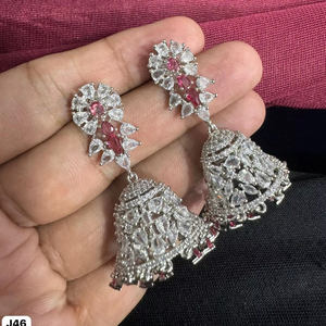 ENSEMBLE DE BOUCLES D'OREILLES DE STYLE CLASSIQUE EN DIAMANT AMÉRICAIN pour MARIAGES ENSEMBLE DE BOUCLES D'OREILLES DE STYLE CLASSIQUE À LA MODE pour FEMMES et FILLES - Product Image 1