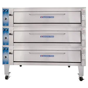 Four à pâtisserie électrique à trois niveaux SuperDeck EB-3-8-5736 de 57 pouces, gaz, pour restaurants, boulangeries, pour maïs et noix - Product Image 1