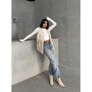 Chaleco y Chaqueta sin Mangas para Mujer Topshow, Diseño con Borlas de Piedras, Producto al por Mayor - Product Image 4