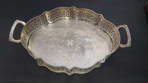 Plateau de service en acier inoxydable fait à la main nouvellement élégant fantaisie pas cher vente en gros décoratif fait à la main plateau de service en métal - Product Image 5