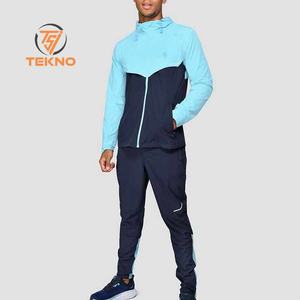 Conjunto personalizado de chándal cortavientos para hombre, conjunto de nailon, chaqueta deportiva y pantalones de chándal con cremallera, chándales cortavientos para hombre - Product Image 1