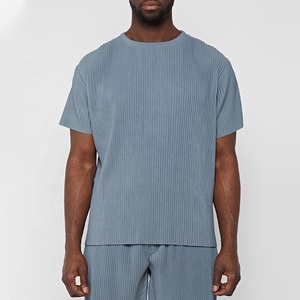 เสื้อยืดผ้าฝ้ายและกางเกงขาสั้นผ้าคอตตอนแบบมีโครงน้ำหนักเบาชุด2ชิ้นสำหรับผู้ชายใส่ออกกำลังกายสีพื้นพิมพ์โลโก้ได้ตามต้องการ - Product Image 2