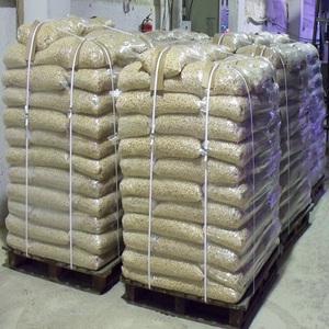 Granulés de bois de pin de qualité supérieure EN Plus A1, sacs de 15 kg, 4900 Kcal/kg, durée de conservation de 24 mois, humidité de 6 à 10 %, pour Solo Stove - Product Image 1