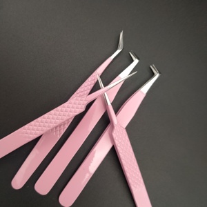 Pinzas para Extensión de Pestañas TWEEZEX INTERNATIONAL de Acero Inoxidable No Magnéticas, Punta Lisa y Dentada de 8-20 mm, Alta Calidad y Durabilidad - Product Image 2