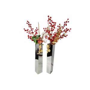 Elegante jarrón largo de metal plateado con intrincado diseño floral dorado para centro de mesa de decoración del hogar de lujo y exhibición de eventos - Product Image 3