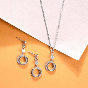 ชุดเครื่องประดับเงินแท้ Silver Circle of Joy ประดับเพชรและเพทายแพลตตินั่ม สำหรับงานแต่งงาน งานหมั้น หรือเป็นของขวัญ - Product Image 2