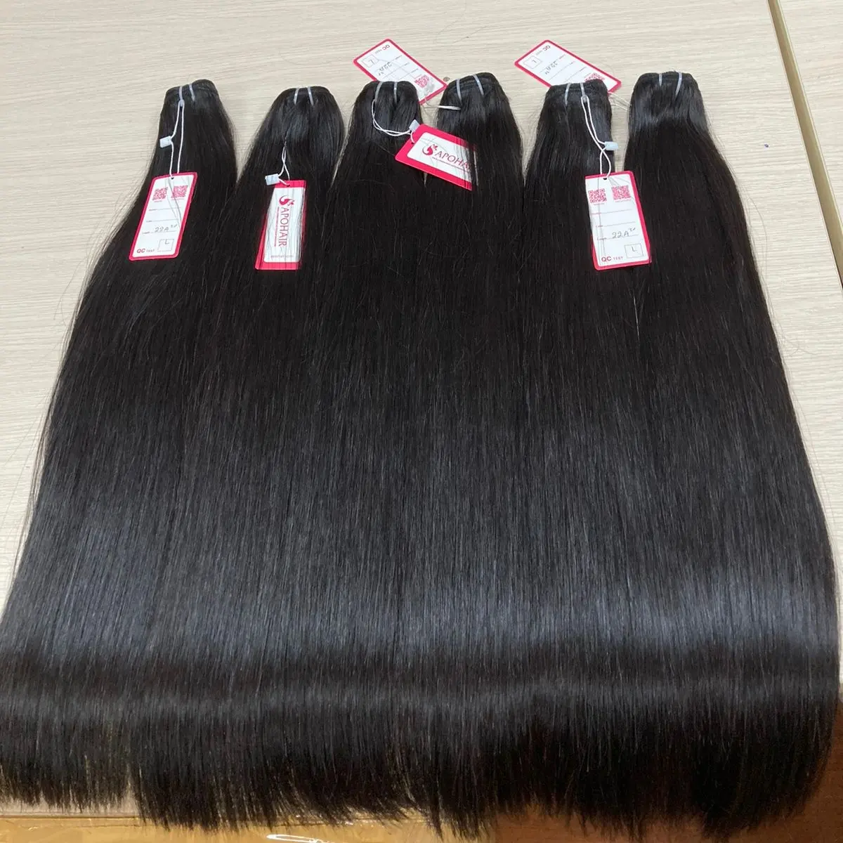 Pemanjangan Rambut Vietnam Bundel Lurus Kutikula Rambut Selaras 100% Rambut Remy Tidak Diproses