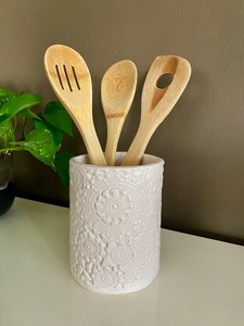 Recipiente para Utensilios de Cerámica Hecho a Mano |   Espacio de Almacenamiento para Espátulas y Cucharas de Cocina Grandes |   Decoración Elegante para Encimera - Product Image 2