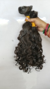 Raw Indian Virgin Remy Single Donor Machine Paquete de cabello sin procesar de doble trama Extensiones de cabello de templo alineado con cutícula rizada - Product Image 2