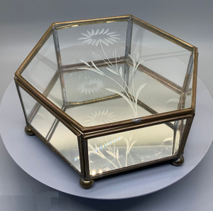 Caja de joyería de latón y vidrio transparente de lujo de Metal Popular, marco dorado decorativo hecho a mano, caja de almacenamiento de joyería hecha a medida - Product Image 2