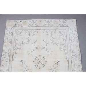 Tapis turc vintage 3,5x6,6 pieds, tapis oriental en laine blanche - Product Image 5