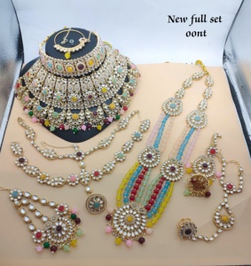 LATEST TRADITIONAL FASHIONABLE ANTIQUE DESIGNER BRIDAL <b>JEWELLERY</b> WITH GOLD PLATED & CZ BRIDEL WEDDING NECKLES <b>SET</b> for WOMEN. - Product Image 3