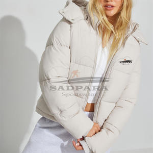 Chaquetas de mujer al por mayor de tendencia Puffer grueso acolchado cálido invierno Casual prendas de vestir exteriores de alta calidad moda abrigos a granel - Product Image 1